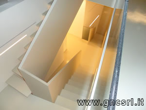 scala interna in ferro